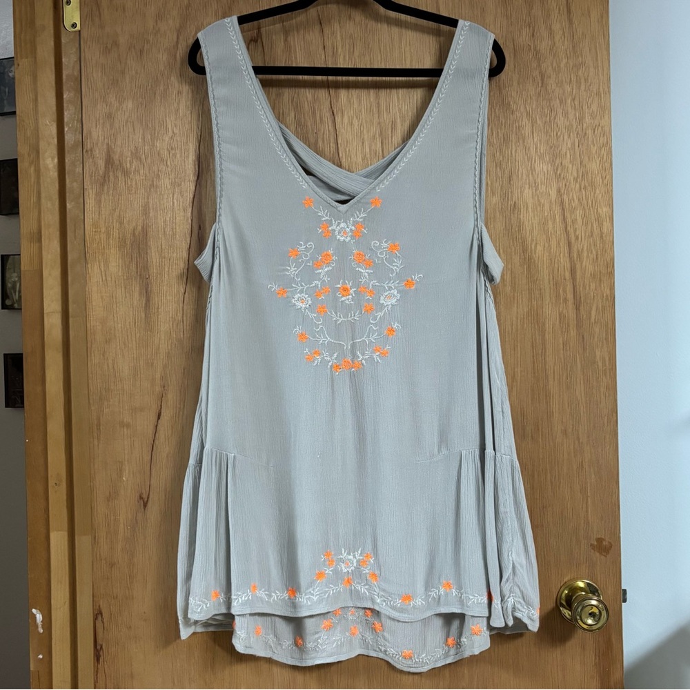 FREE PEOPLE Embroidered TUNIC TOP! Boho Lightweight Flowy A-Line Summer Casual